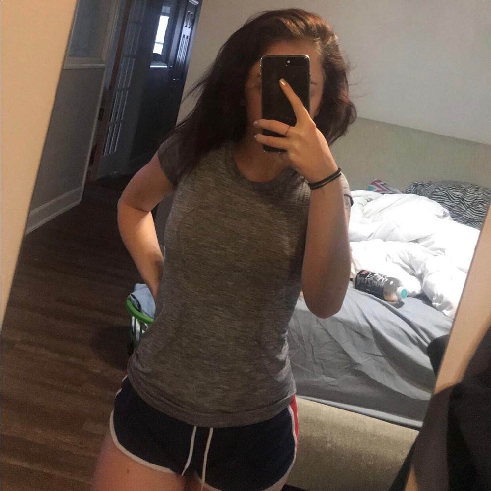 LuLuLemon shirt